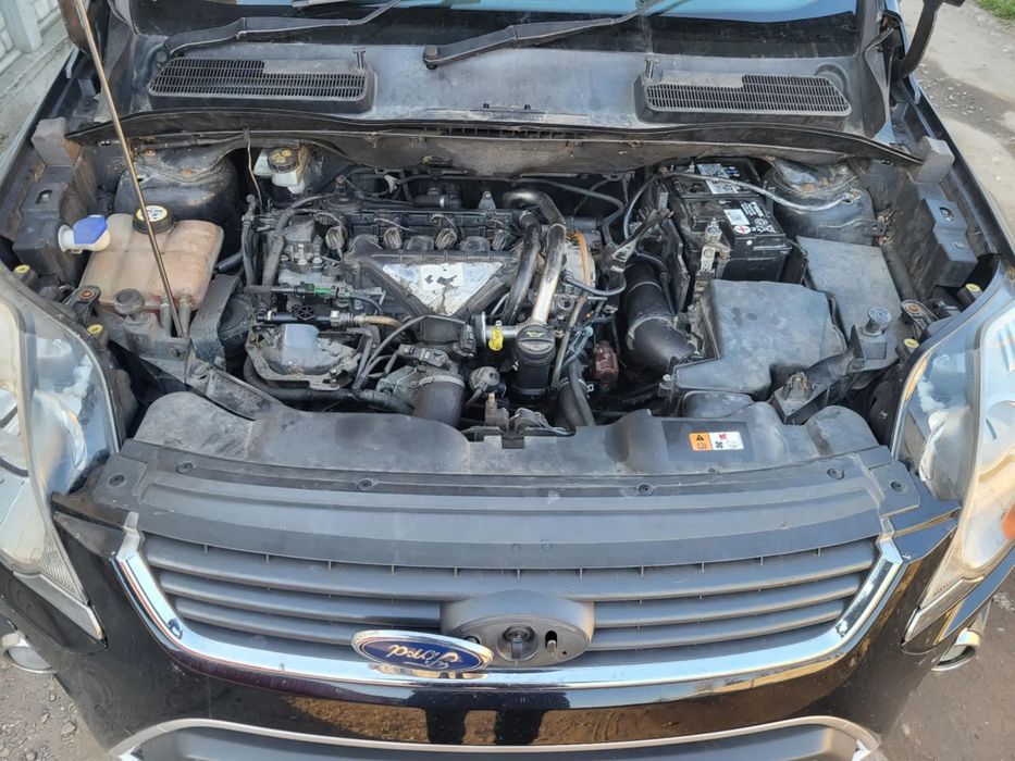 Bara fata/ Capota /Aripa/Far Ford Kuga 2010 2.0 TDCI