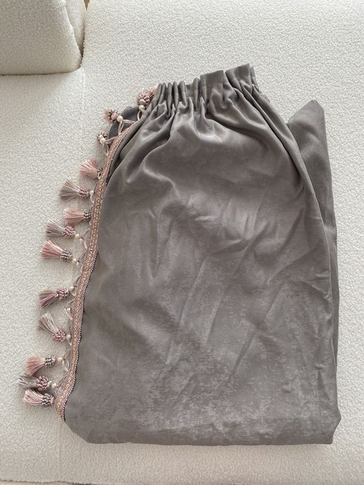 Draperii catifelate ca noi