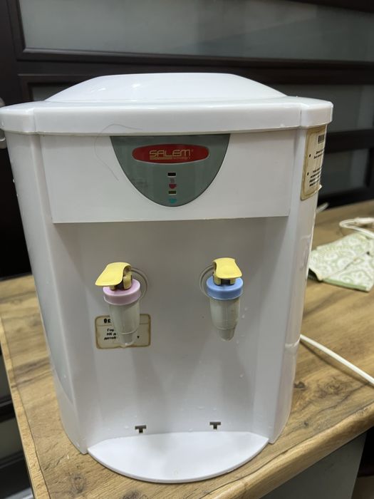 Кулер для воды настольный с подогревом