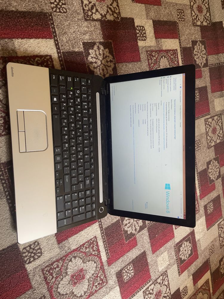TOSHIBA noutbook