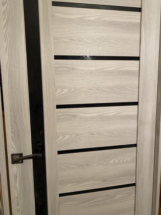 Продам дверь. Межкомнатная