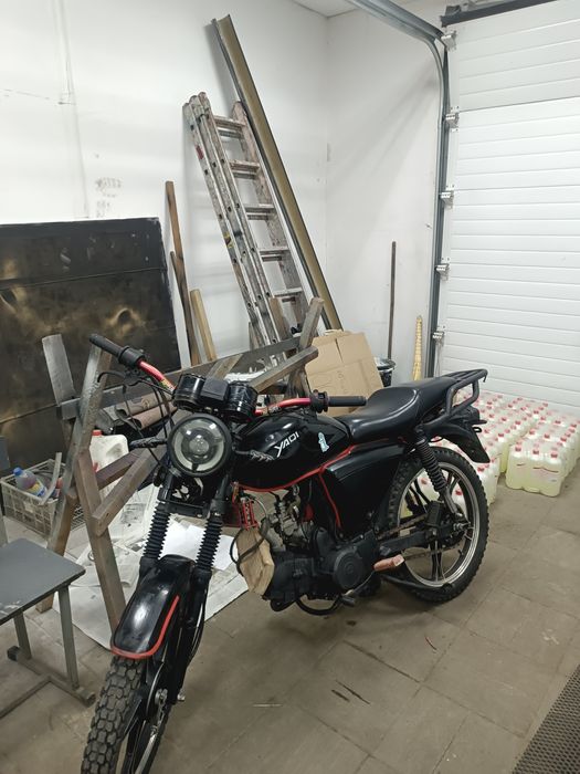 Мотоцикл yaqi 125