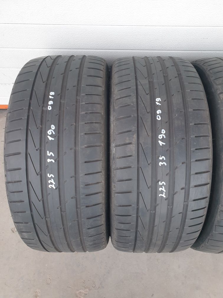 Летни гуми 4 броя HANKOOK Ventus S1 Evo2 225 35 R19 дот 0919