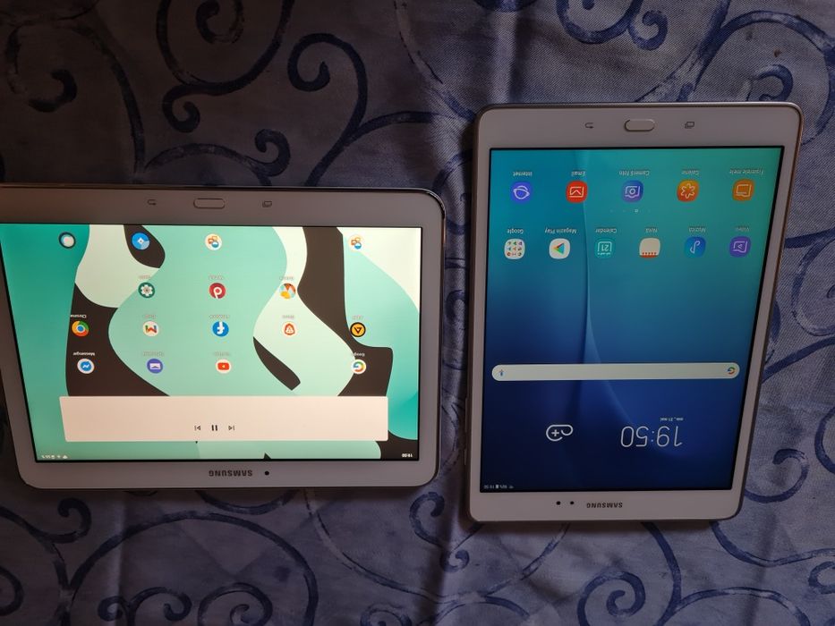 Vând tableta Lenovo