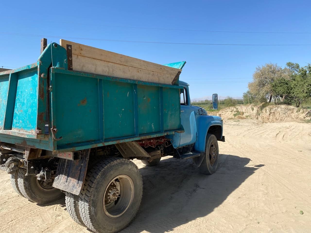 ZIL MMZ 4502 срочни сотилади