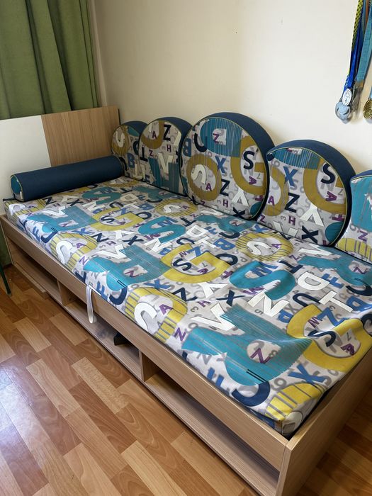 Продам односпальную кровать