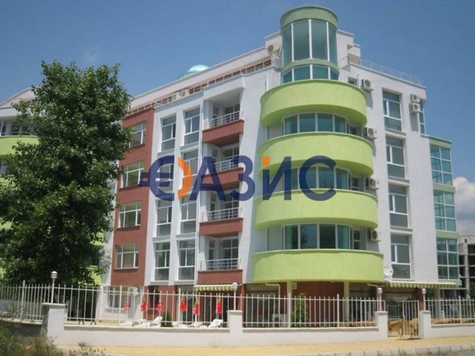 Продава се Двустаен апартамент в к.к. Слънчев бряг - 62 кв.м за 1259 €/кв.м - Снимка #11