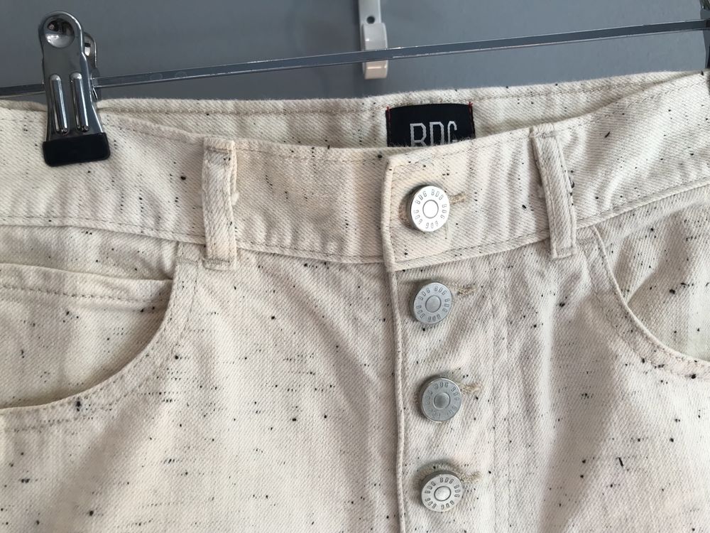 Blugi pantaloni scurți crem Urban Outfitters mărimea S