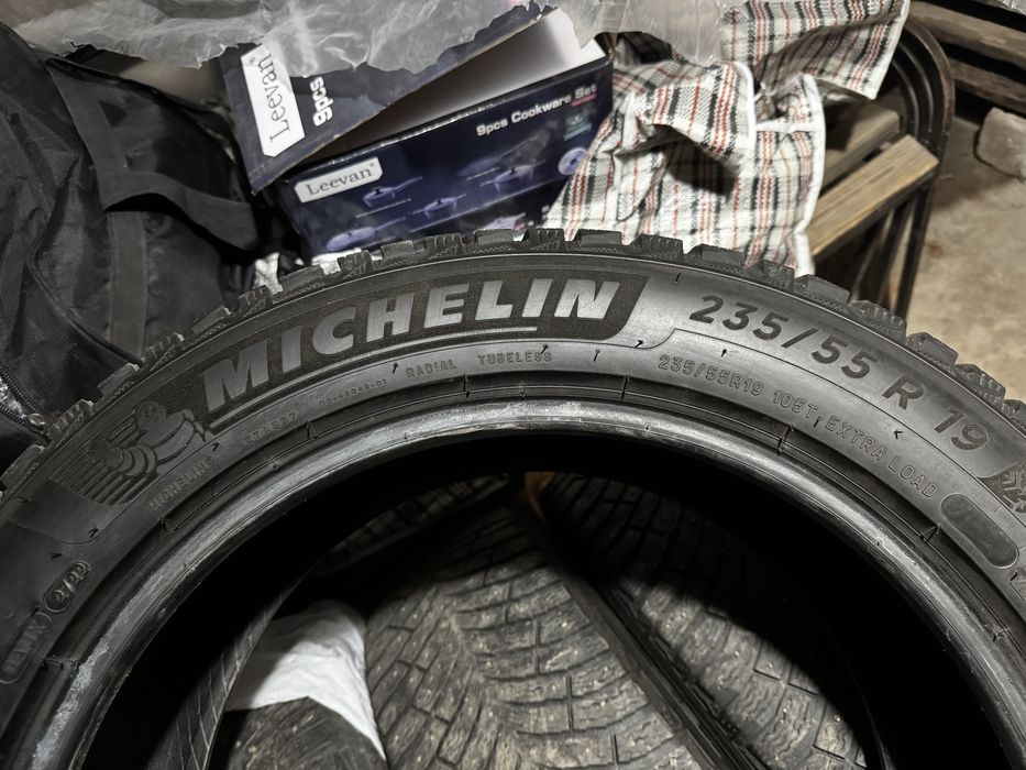 Зимняя шипованная резина Мишлен Michelin 235 55 r19