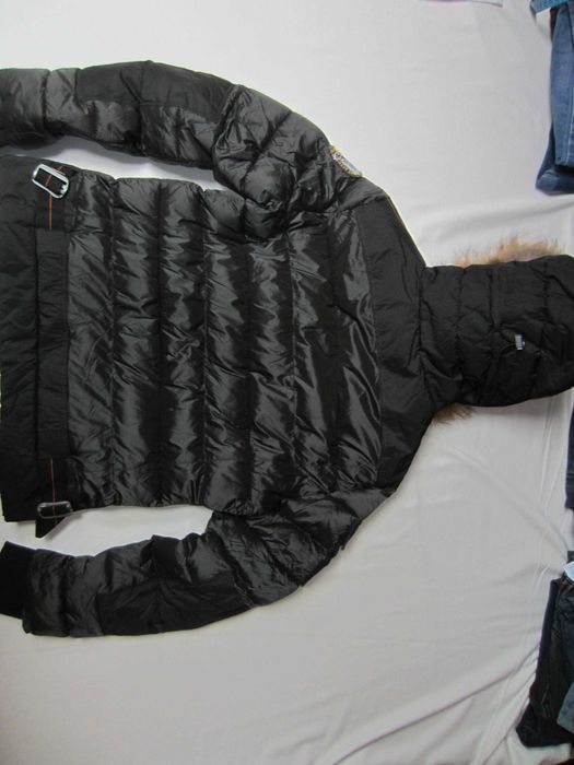 Geaca dama Parajumpers, masura L,umplutura puf, gluga ,stare f.buna