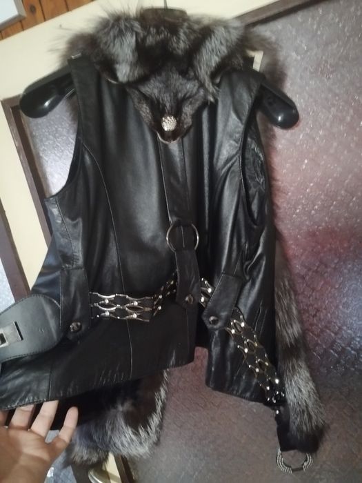 Елек от естествена кожа и естествен косъм