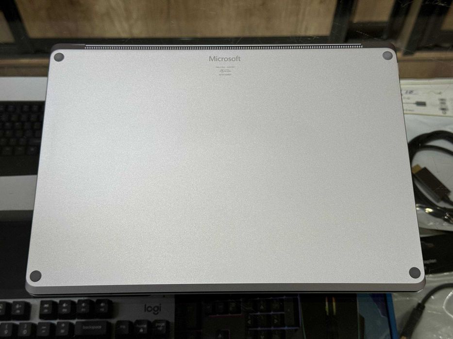 Microsoft surface laptop 3 CORE i5-1035G7 ram 8 ssd 256 сенсорный