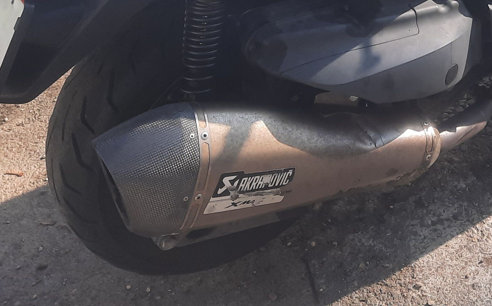 Toba akrapovic yamaha xmax majestic 400