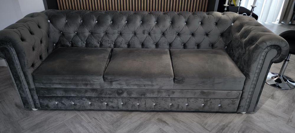 Canapea extensibila 3 locuri