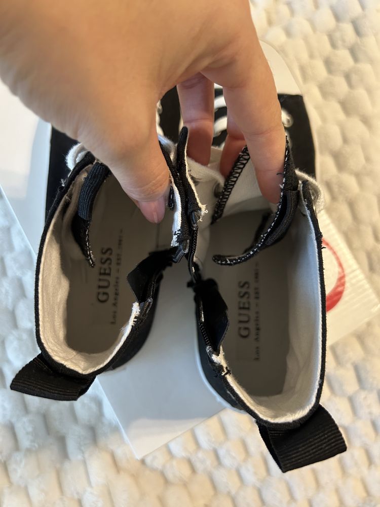 Кецове Guess оригинални