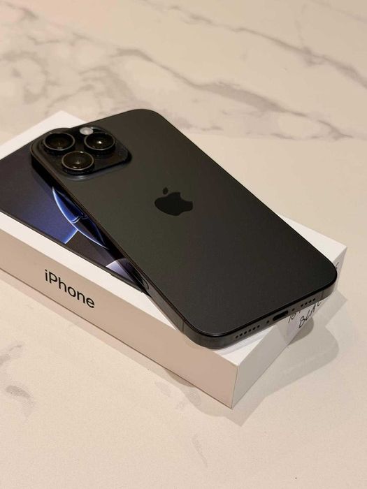 iPhone 16 Pro Max 256 Black ca nou, in garantie