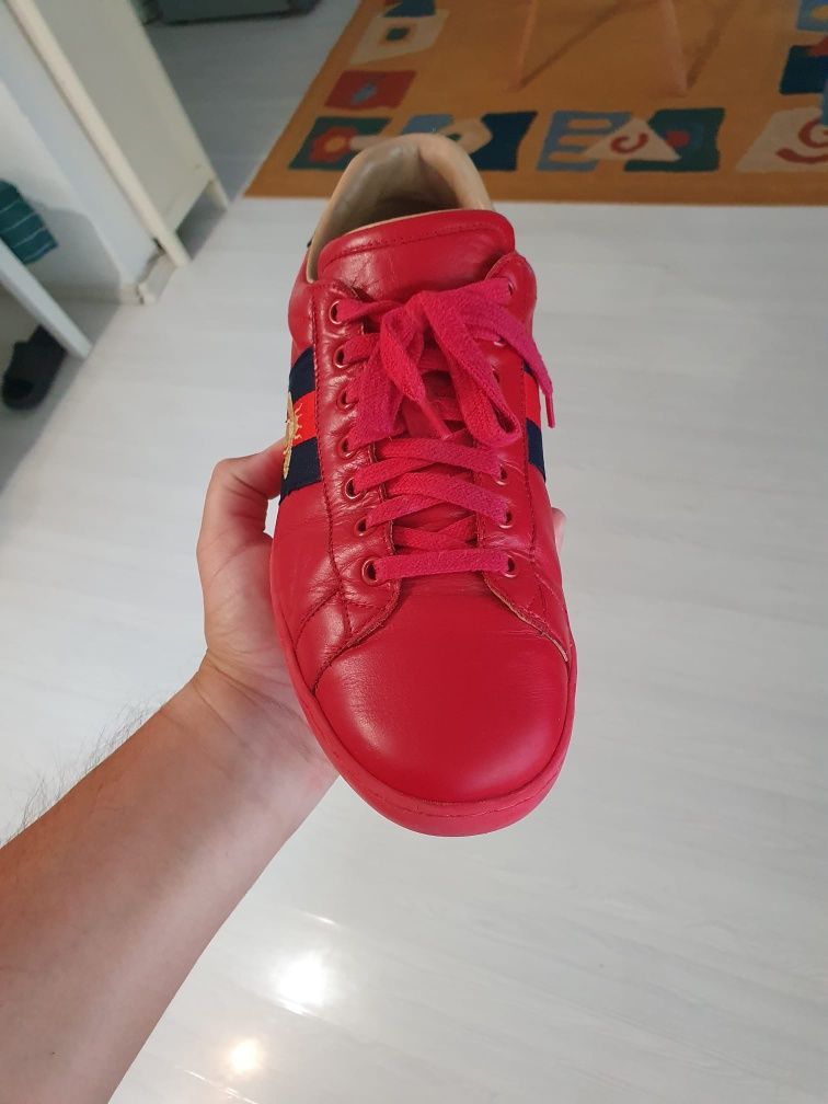 Gucci Ace Embroidered sneaker red