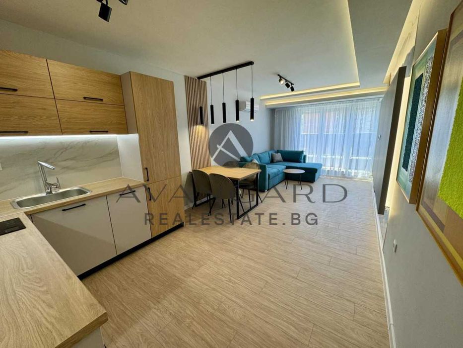 Продава се Двустаен апартамент в Пловдив, Кършияка - 73 кв.м за 1781 €/кв.м - Снимка #1
