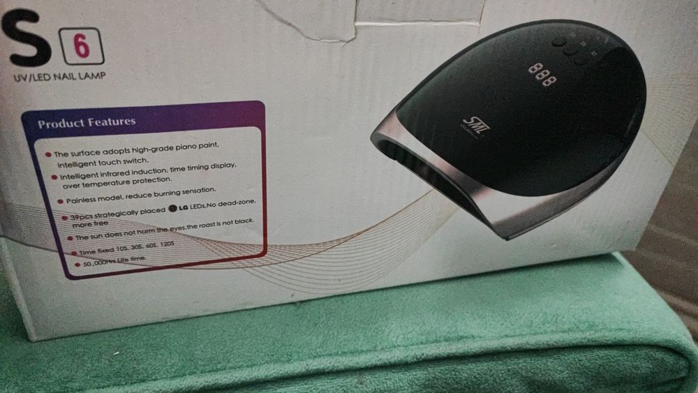 Продам лампу для маникюра и педикюра