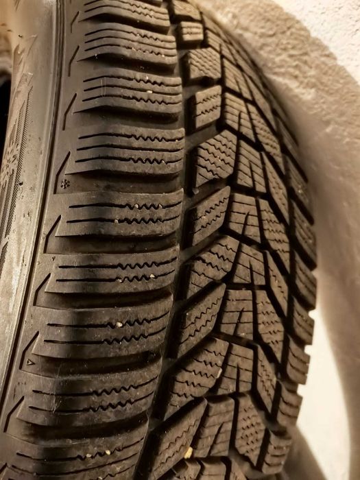 Cauciucuri iarna Hankook 215/65 R17 i'cept evo3 SUV, Dot 2022
