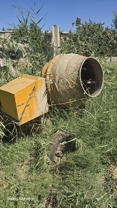 Miksir elektroni 220 volt 380