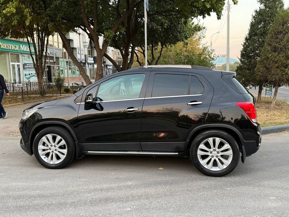 Tracker 1 premier idial holati