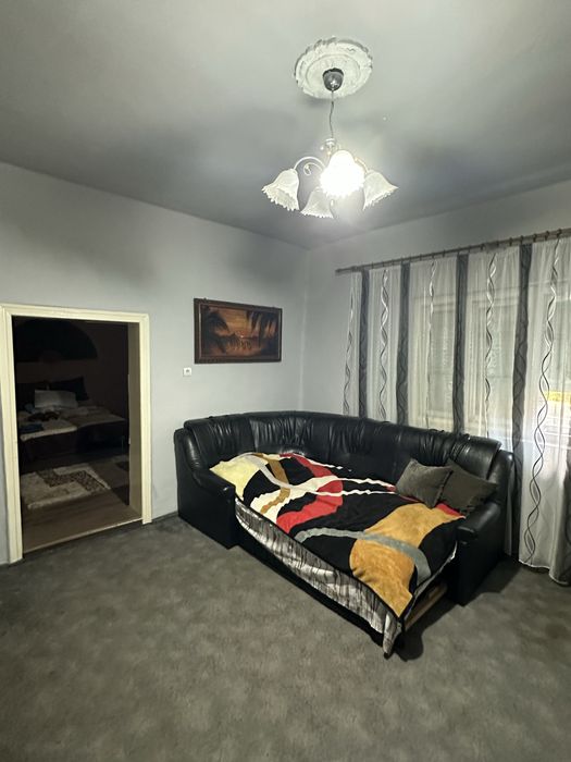 Casă de vânzare în Curtici.