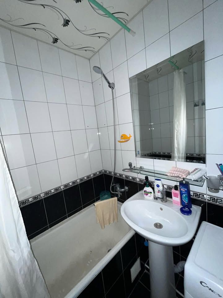 6mekrarayon 1xona 2xona qilingan xamma sharoiti bor 4etaj