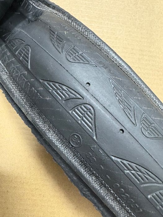 pereche Continental Grand Prix 4000 s II 25x700