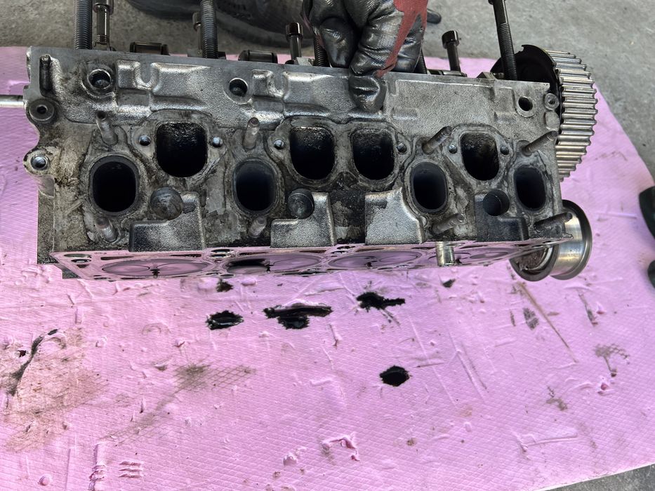 Chiuloasa  ax came tacheti vw passat b6 motor 1.9 cod motor bxe