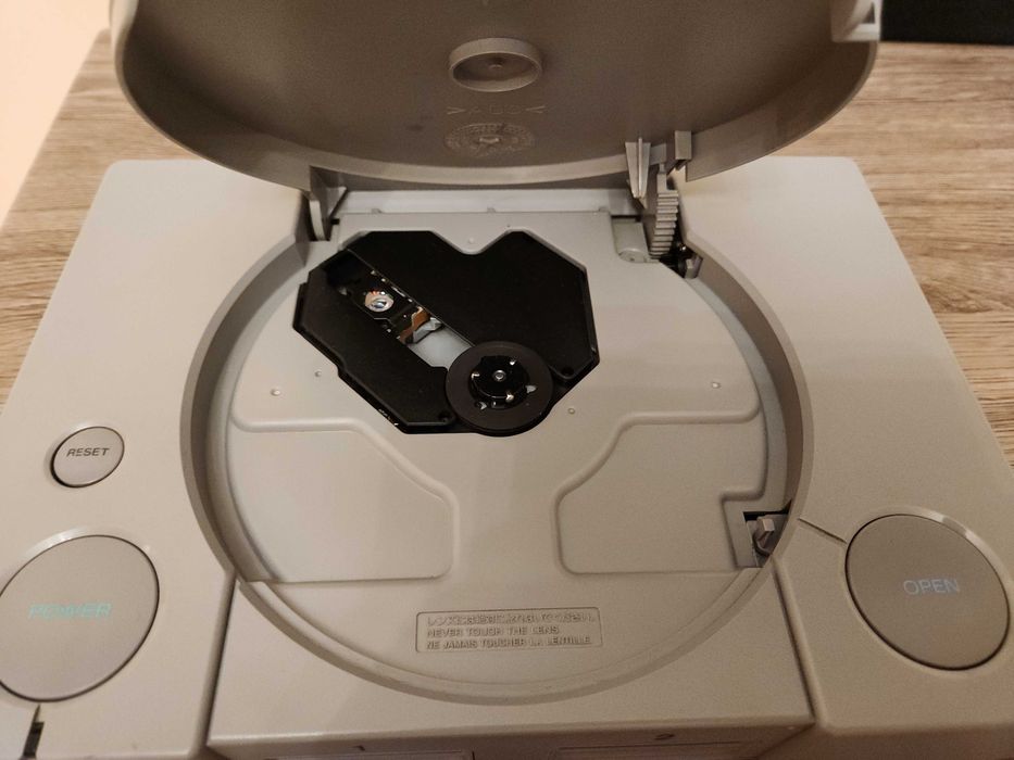 PlayStation 1 (PS1) Audiofil (SCPH-1002) - complet functional, cu card