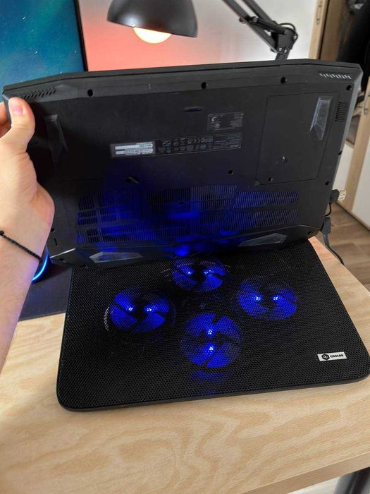 Laptop Acer i7-8750H, 500Gb ssd, GTTS 1050 Ti 4Gb, 16Gb Ram