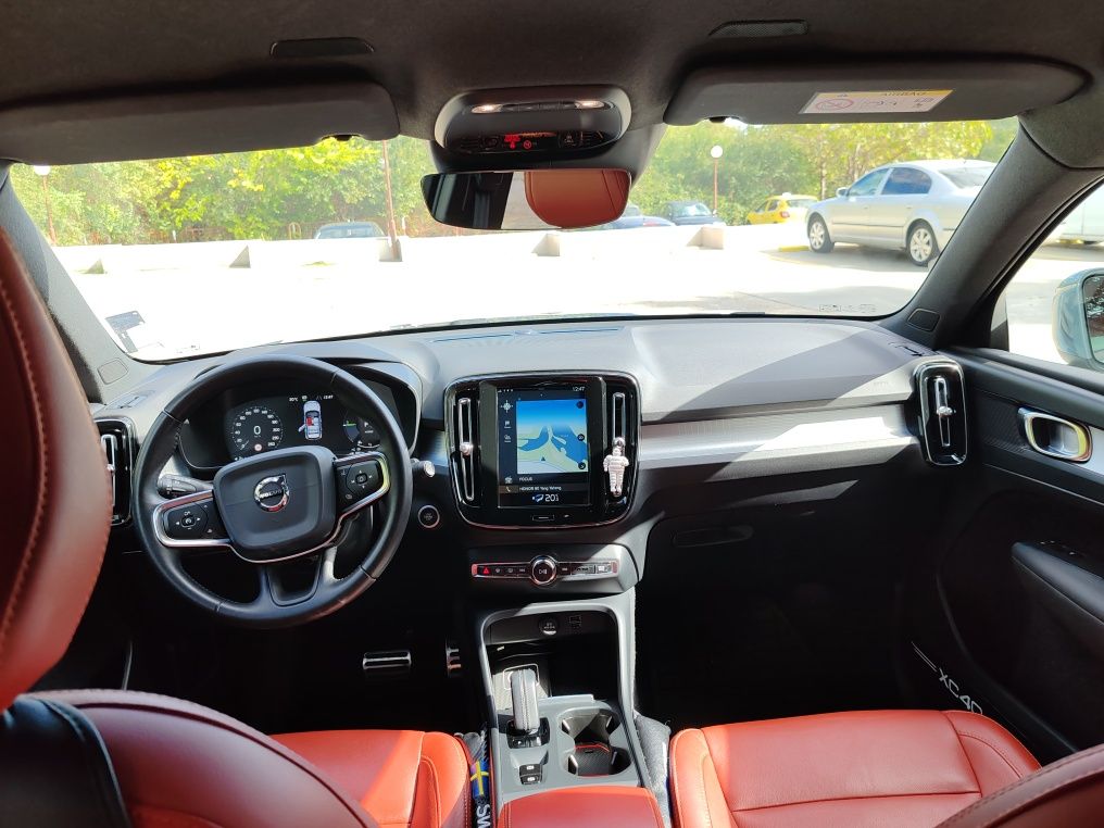 Volvo XC40 Plug in Hybrid T5 Two Engines