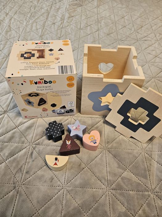 Образователен дървен куб сортер