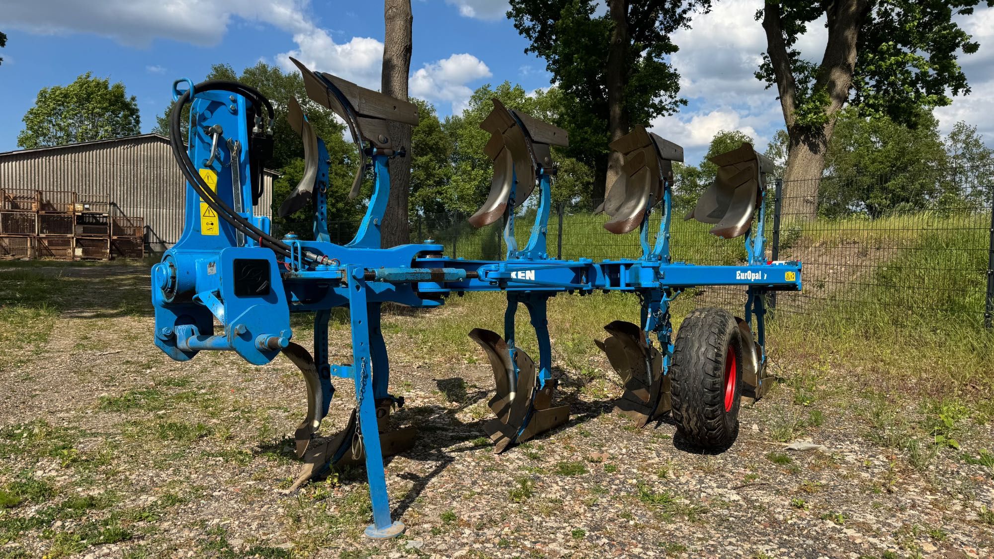 Lemken Europal 7, Case Puma, Claas Arion, John Deere tortadi