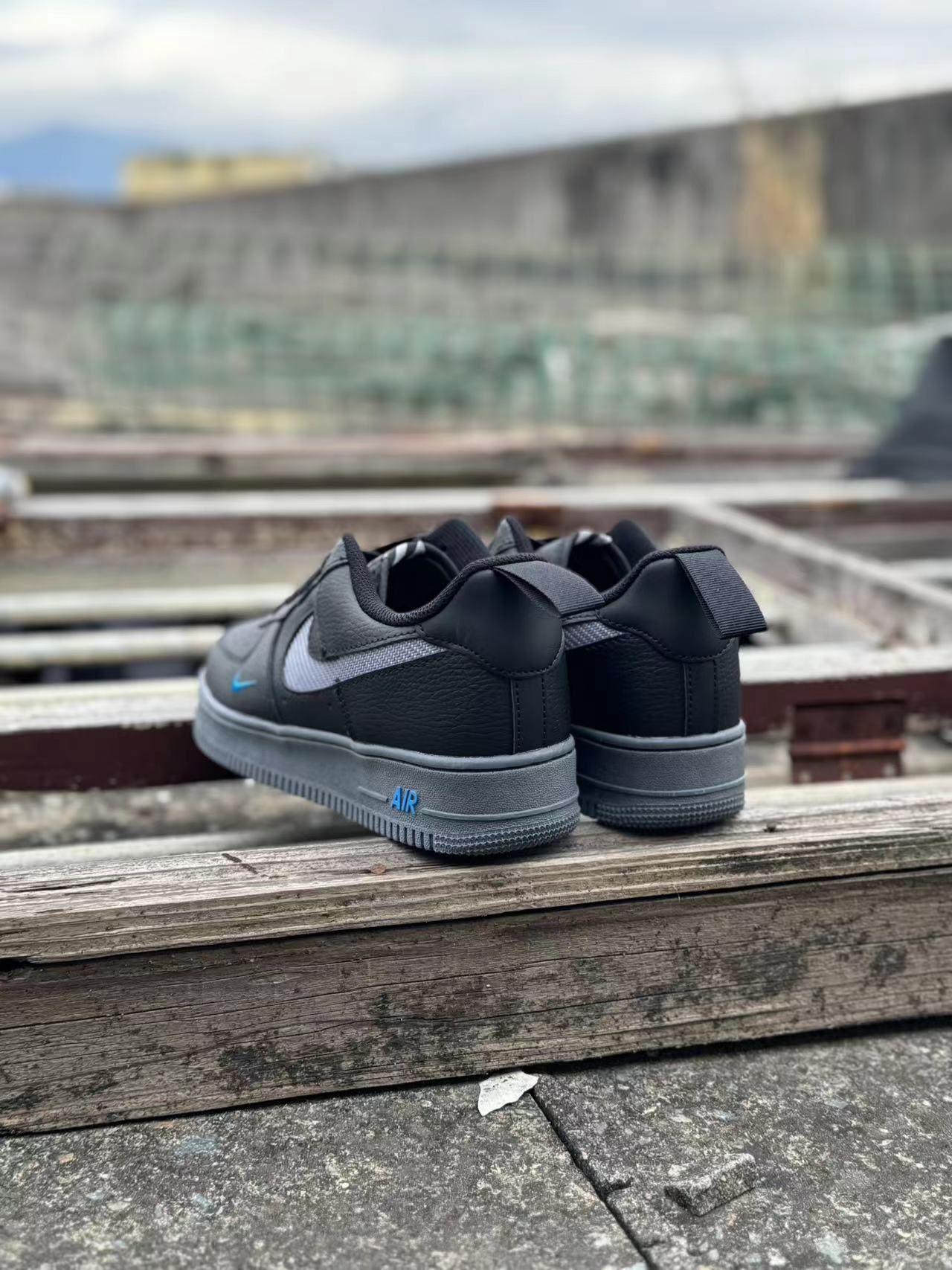 Nike Air Force 1 Low "Black/Blue