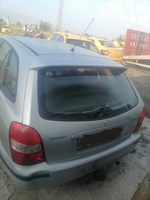 Мазда 323ф 1998 бензин