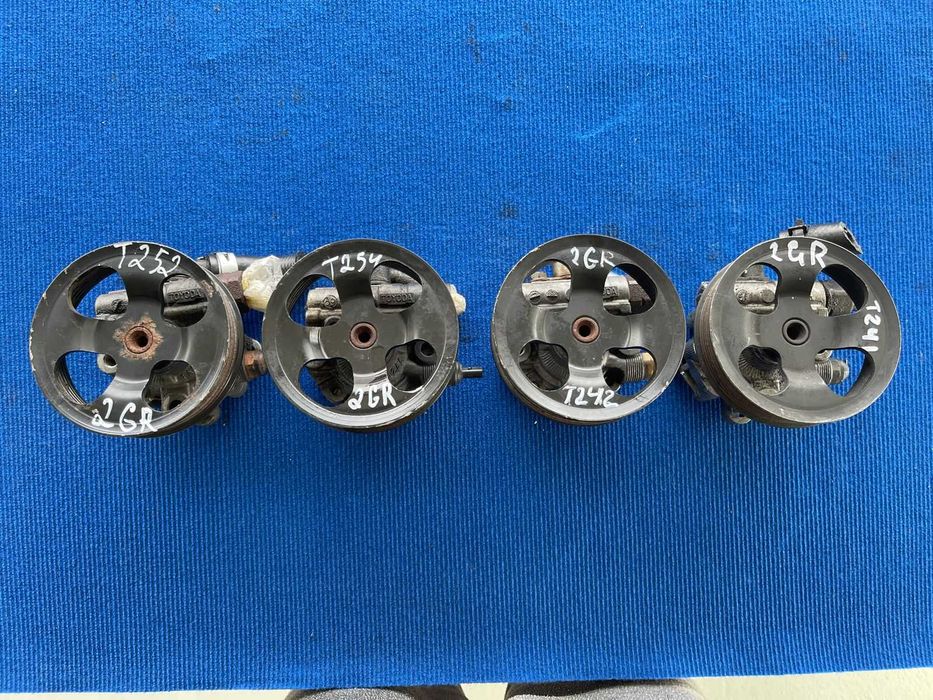 Насос гидроусилителя руля насос гура Тойота лексус