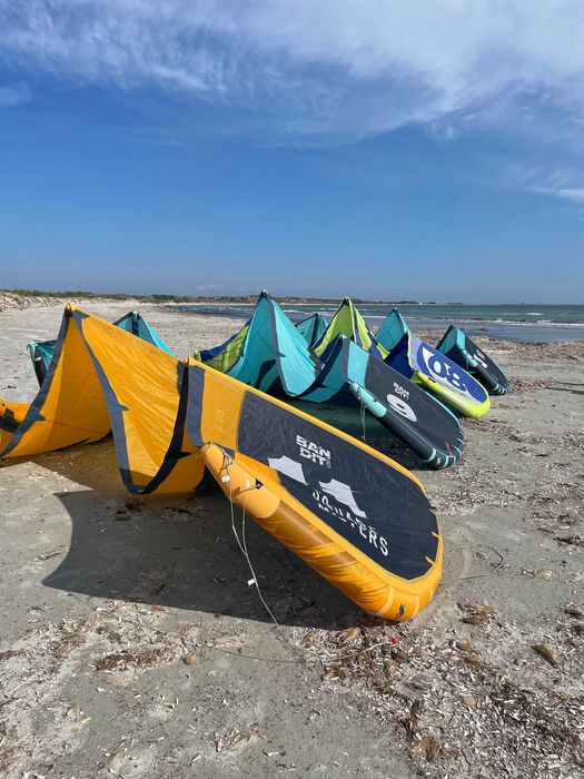 F-One Bandit Kite 7,8,9,11m2 + Lynx Bar 52/45 and 45/38