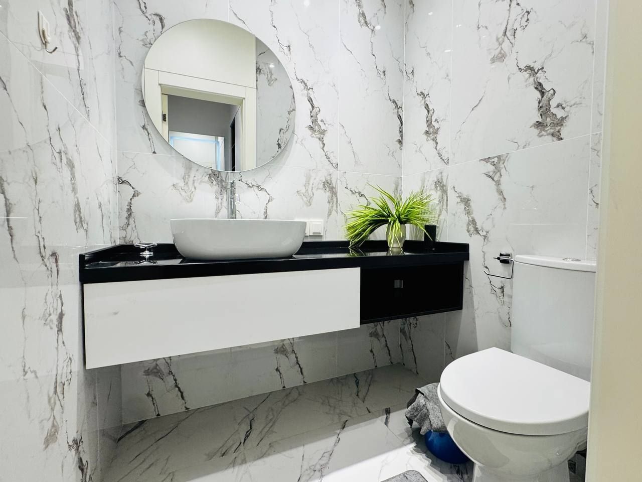 Срочно продается 2х ком квартира, ЖК Орзу, ор-р: ул.Нукусская, 82 м²