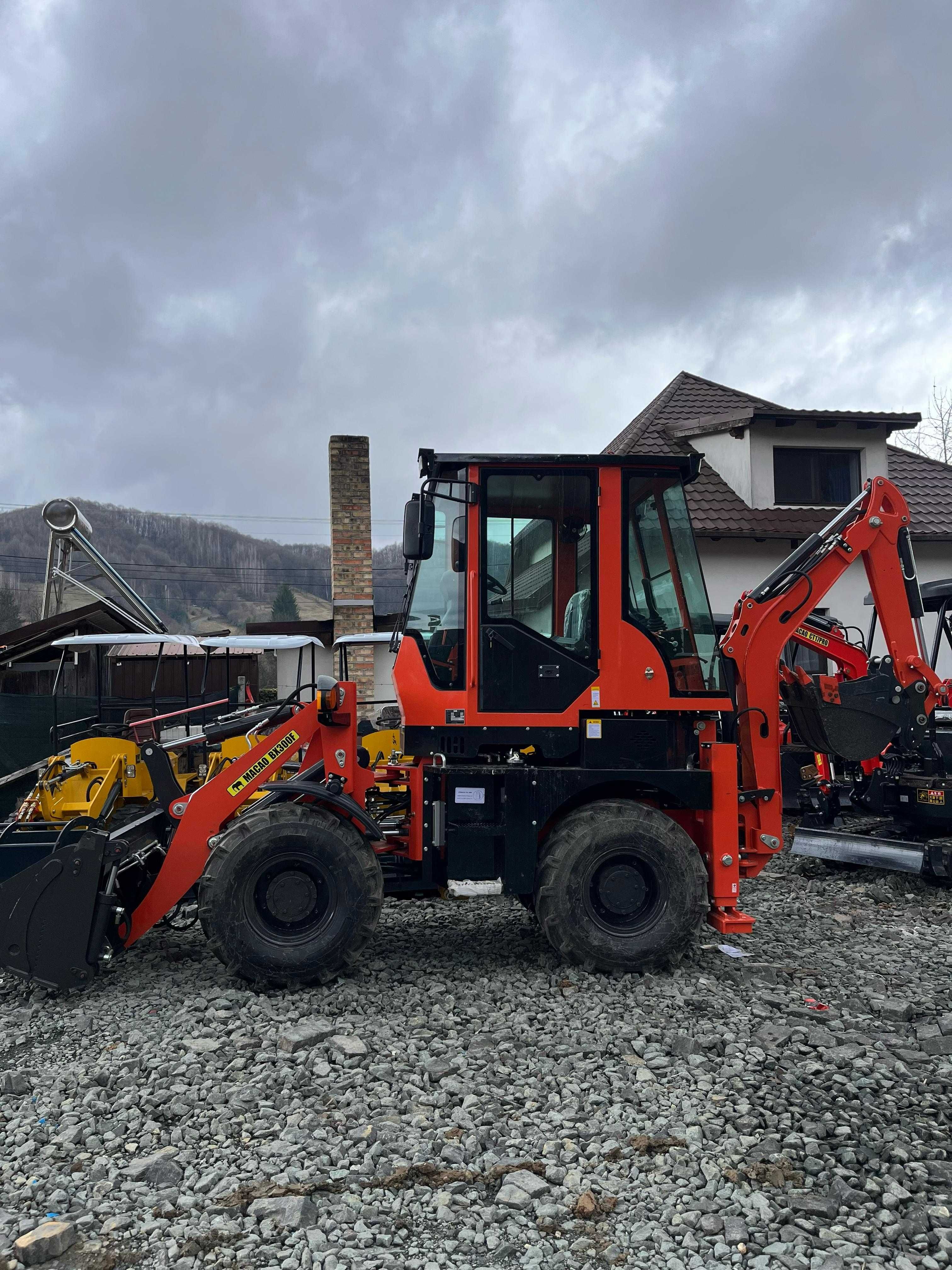 Buldoexcavator MACAO BX300C 3 tone cu cabina