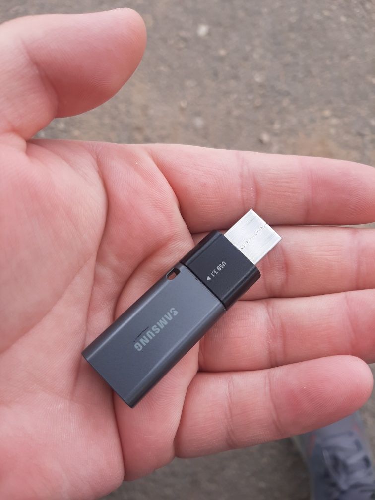 USB & type c флешка, 128гб никаких проблем работает все чётко
