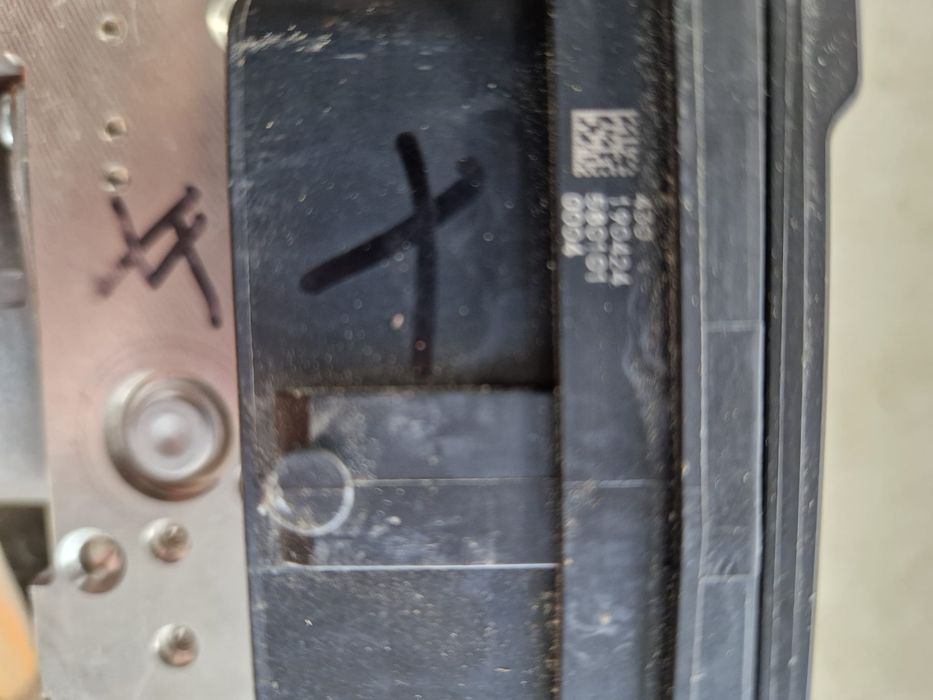 Vand pompa mitsubishi l200 2020 model nou