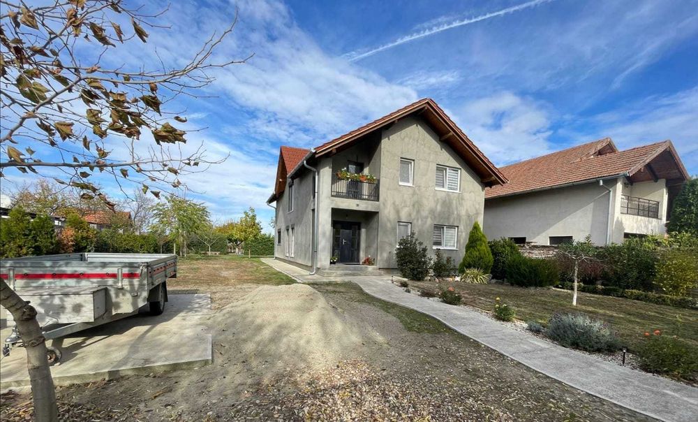 CASĂ NOUĂ de vânzare în Periam P+M - proprietar