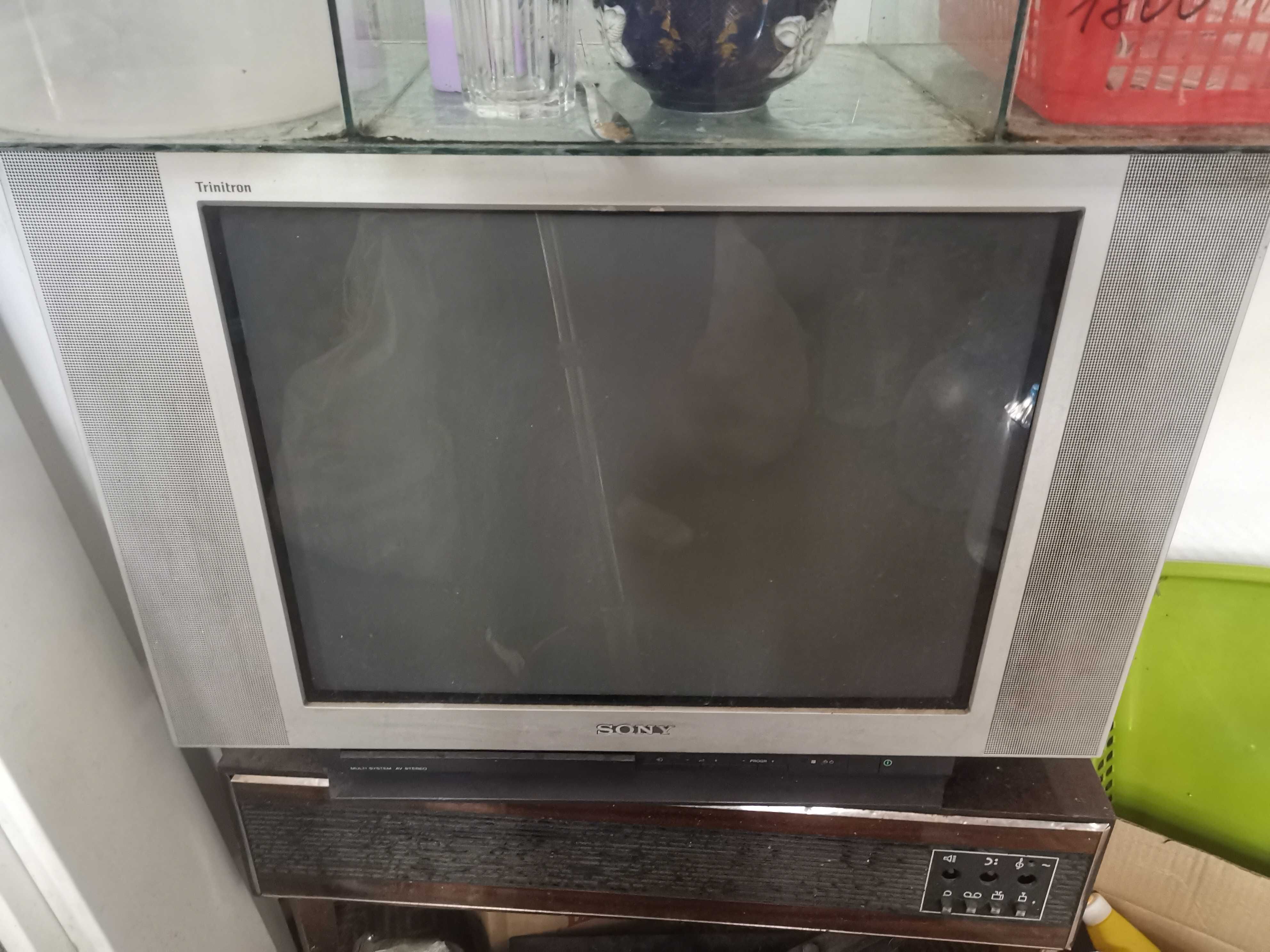 Продам телевизор Sony trinitron