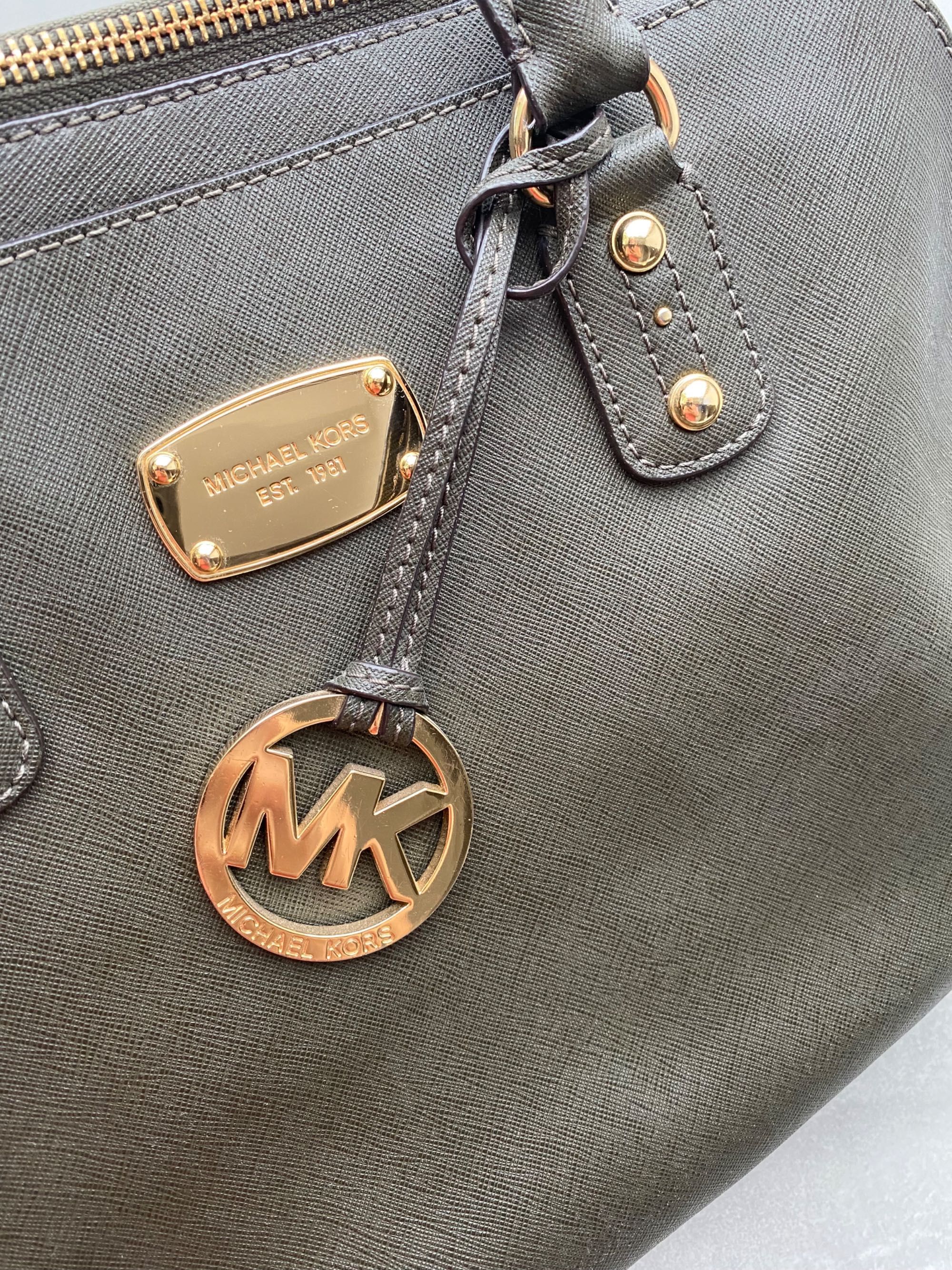 Голяма чанта Michael Kors оригинал в тъмнозелен цвят