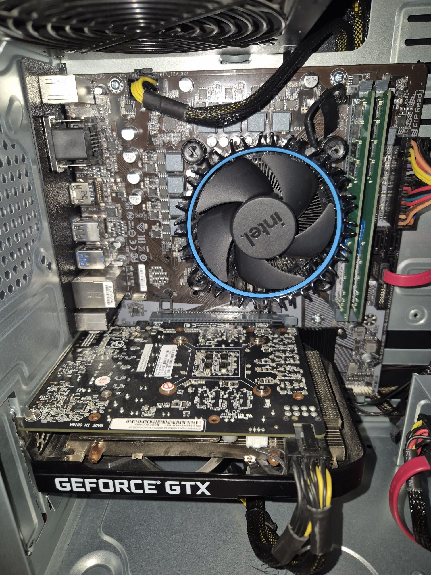 PC de gaming i3 12100f si GTX1660S StormX