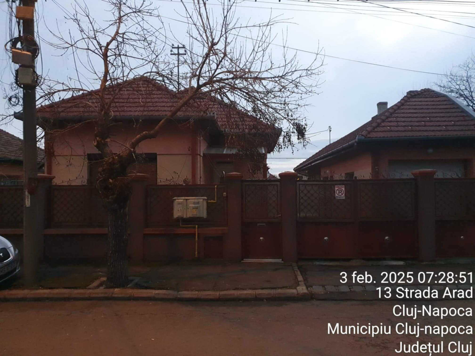 Casă cu 1200 mp teren de vânzare.Cluj Napoca, cartierul Bulgaria.