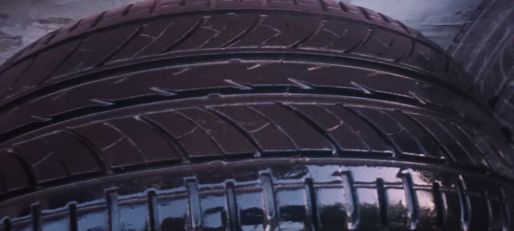 Jante aliaj toyota 205.55.16  cauciucuri vara urilizate 1 sezon Dunlop