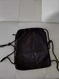 Vând rucsac Backpack trendy, sport,fashion,nou nout, calitatea.